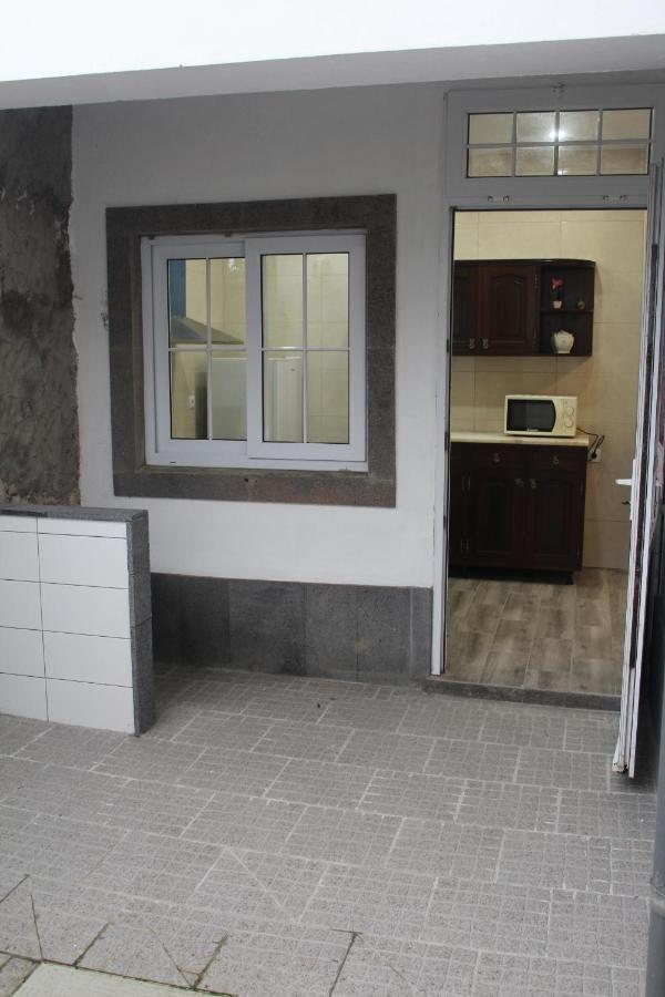 Vitorino De Nemesio Guesthouse Ponta Delgada Exteriér fotografie