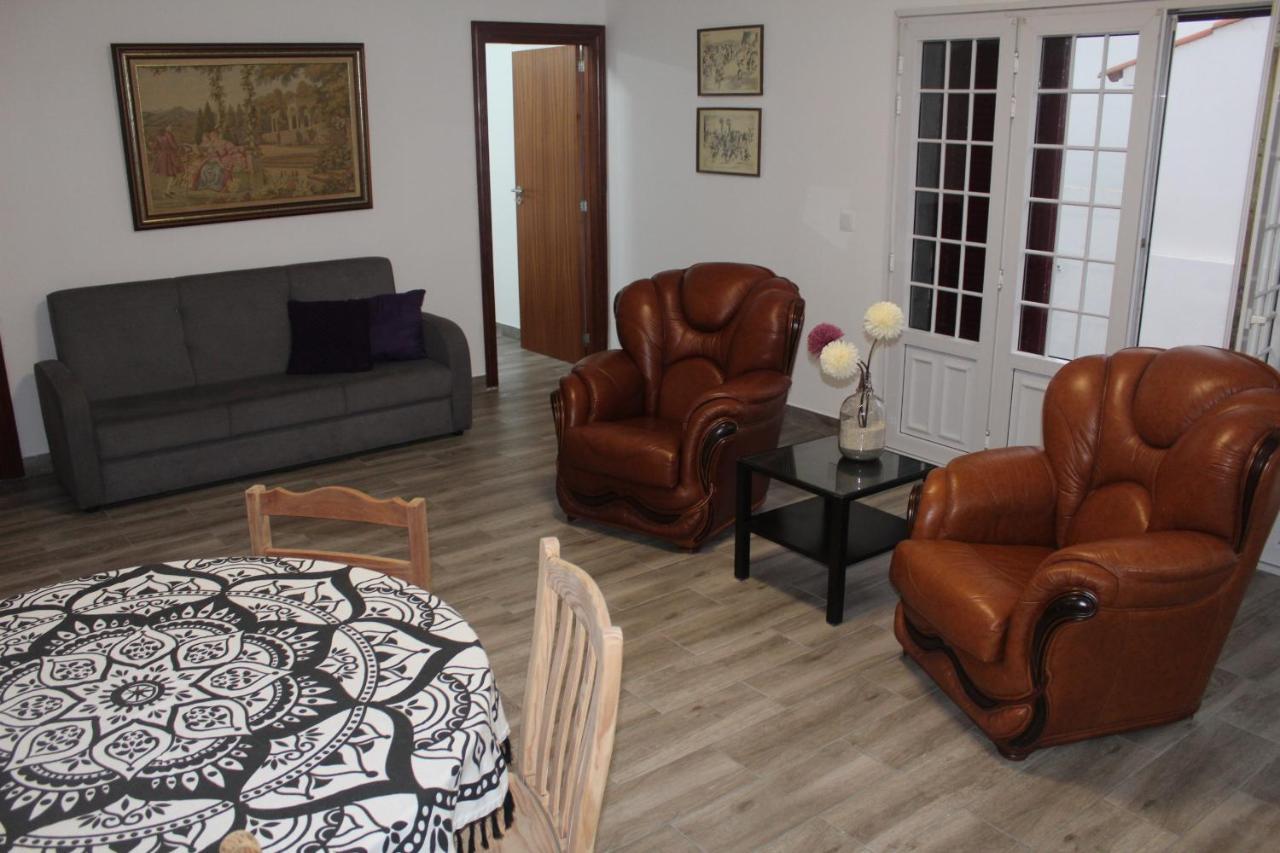 Vitorino De Nemesio Guesthouse Ponta Delgada Exteriér fotografie