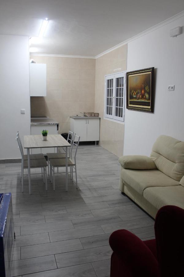 Vitorino De Nemesio Guesthouse Ponta Delgada Exteriér fotografie
